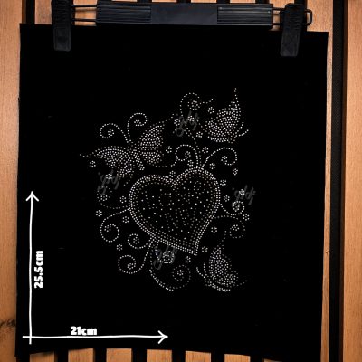 تزیین لباس کودک با پنل نگین حرارتی قلب و پروانه