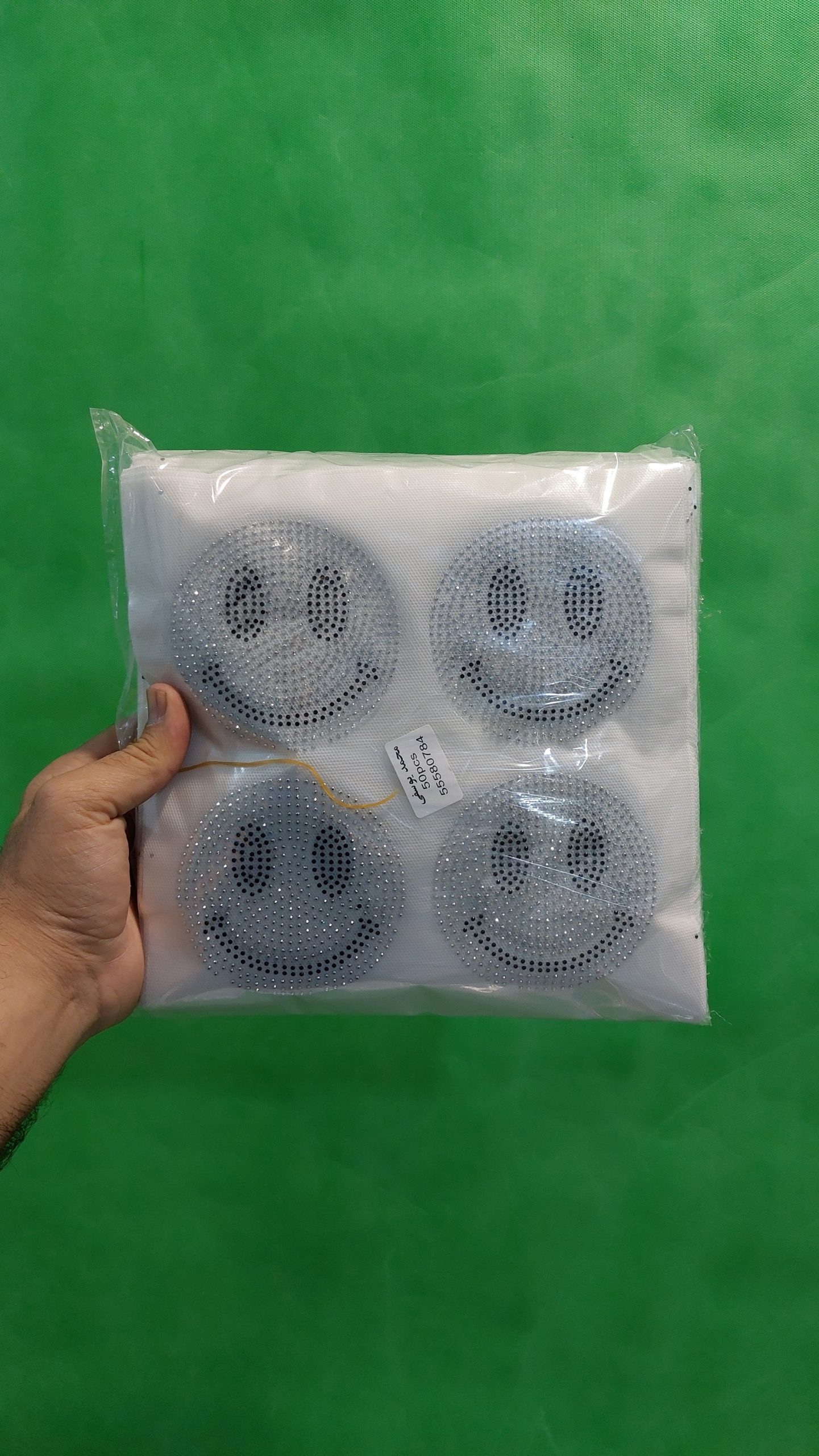 ۲۰۲۴۰۸۰۲_۱۲۰۱۴۳ ایموجی سایز کوچک 4 عددی - تصویر 1